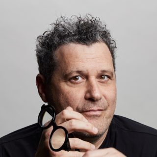 Isaac Mizrahi (photo credit Gregg Richards)