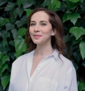 Bess Kalb (cr) Lucas Foglia Photography